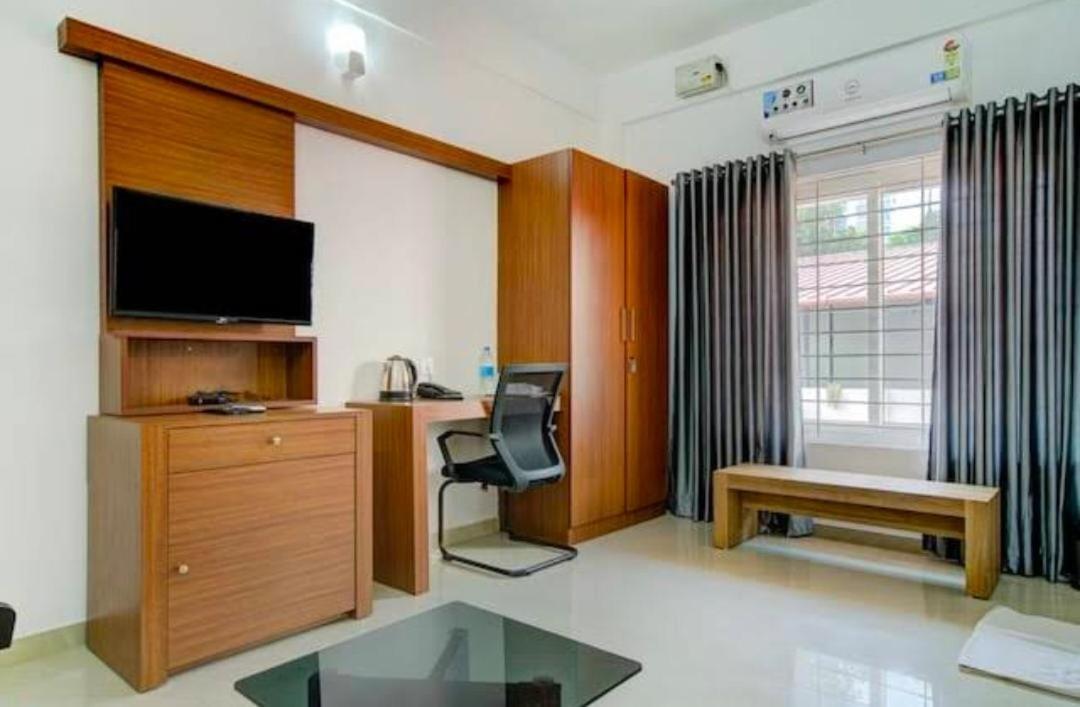Phoenix Holidays Kochi Ngoại thất bức ảnh