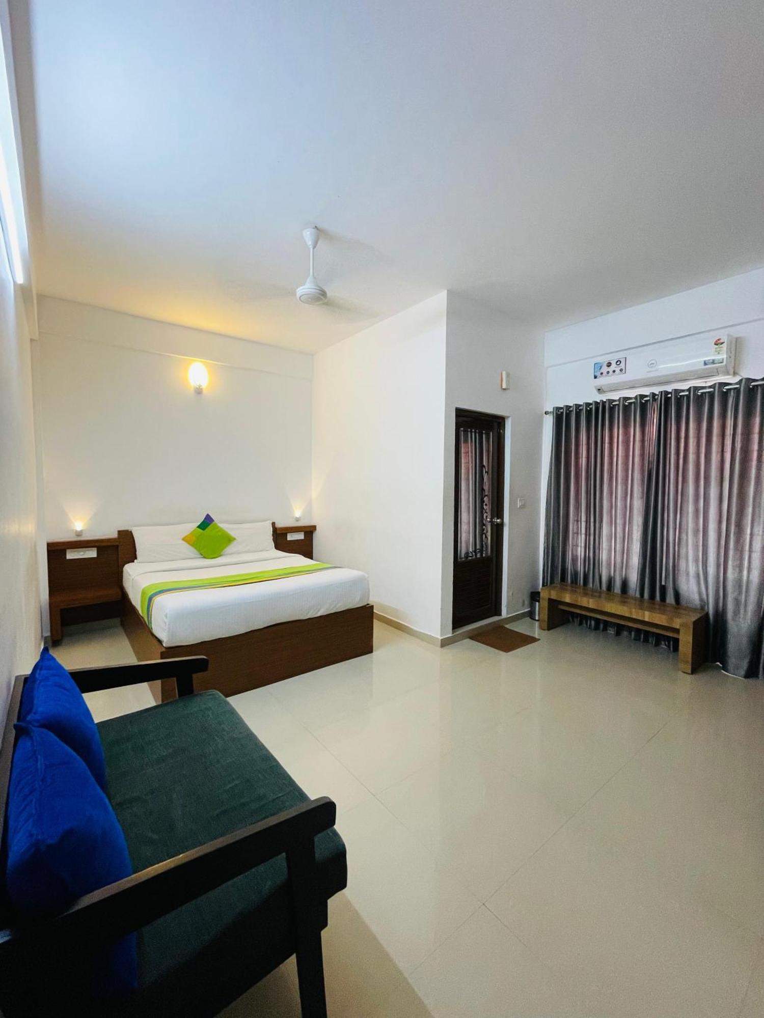 Phoenix Holidays Kochi Ngoại thất bức ảnh