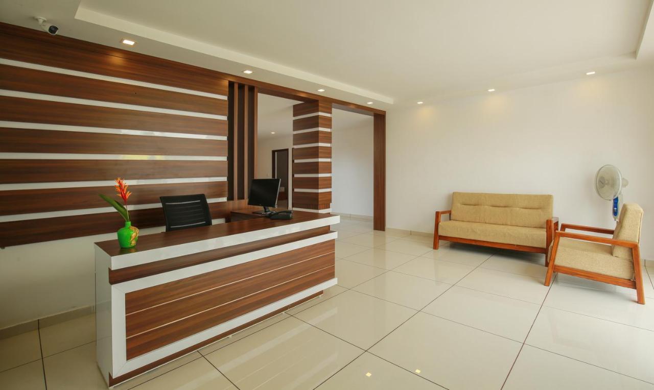 Phoenix Holidays Kochi Ngoại thất bức ảnh